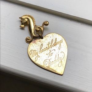 My heart belongs to daddy vintage seahorse brooch